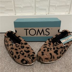 TOMS Alpargata Doe Leopard Fleece/Faux Fur NWT